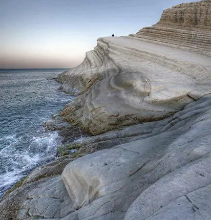 Bed and Breakfast La Bianca Scogliera 3*