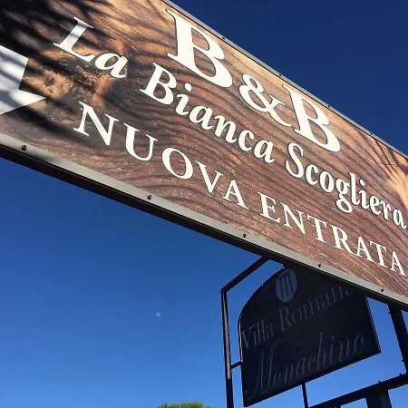 La Bianca Scogliera فندق مبيت وإفطار 3*