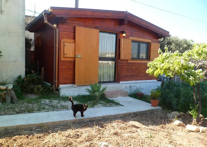 Bed & Breakfast La Bianca Scogliera 3*