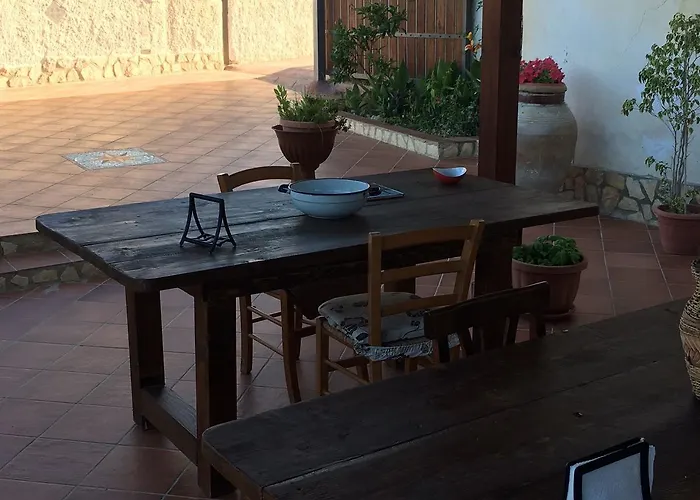 La Bianca Scogliera Bed & Breakfast 3*